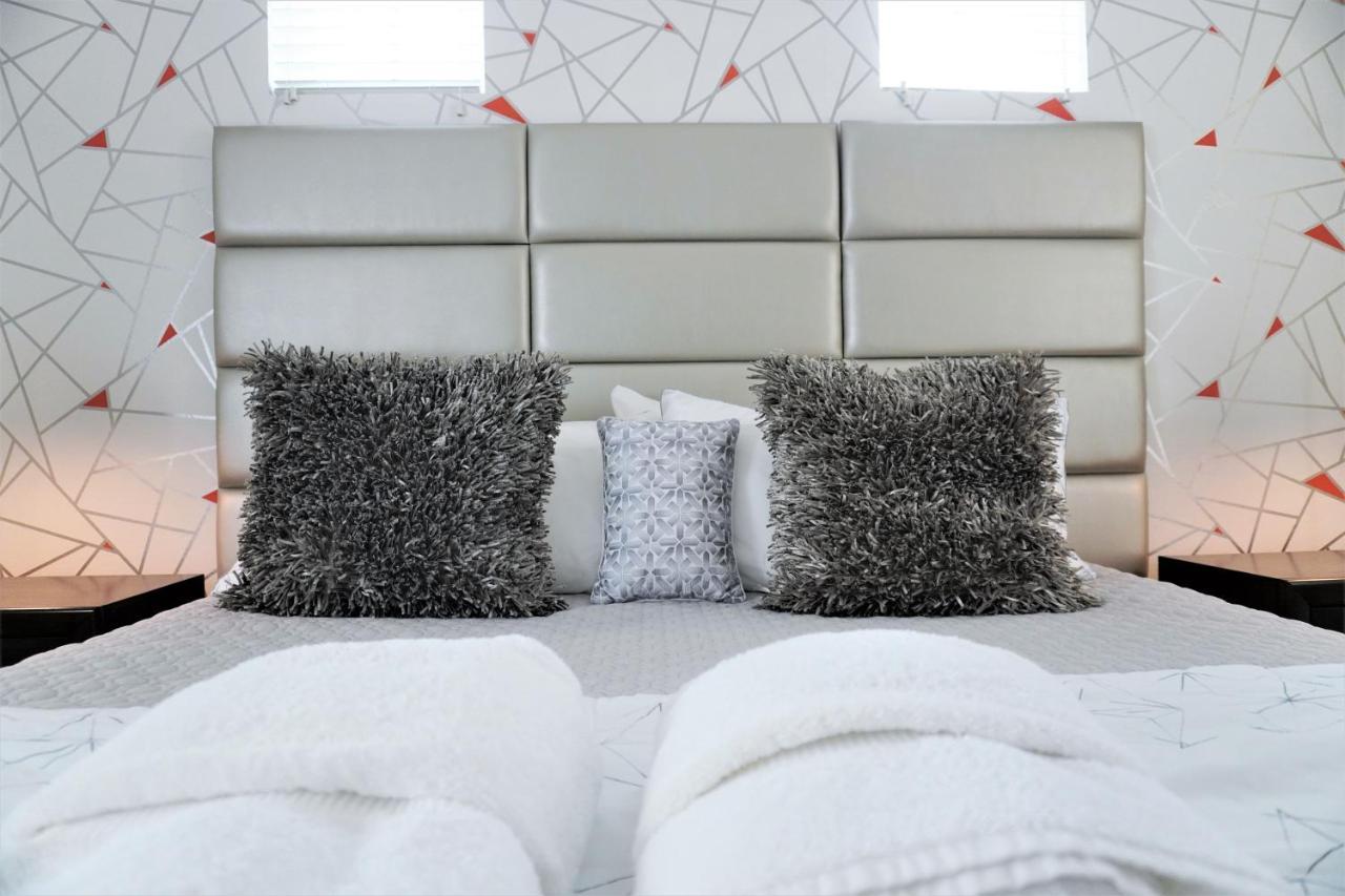 Wonderful Five En-Suite Bedrooms House With Hot Tub At Summerville Resort 2633 Orlando Eksteriør billede